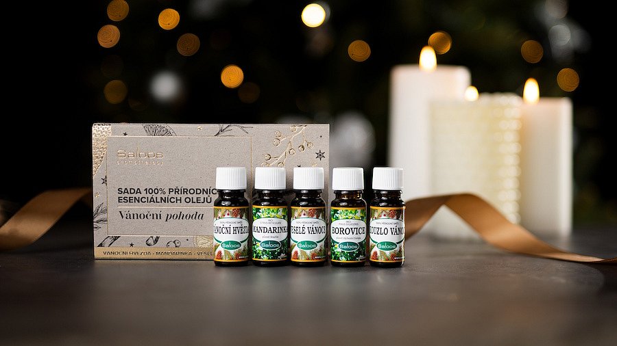 Zahrajte si o 5 voňavých balíčků esenciálních olejů Vánoční pohoda od české značky Saloos®