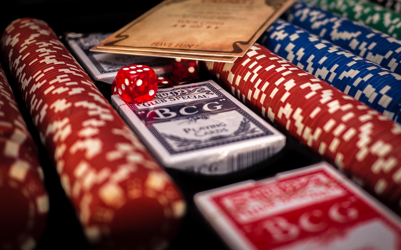 Blackjack: pravidla, strategie a legendy